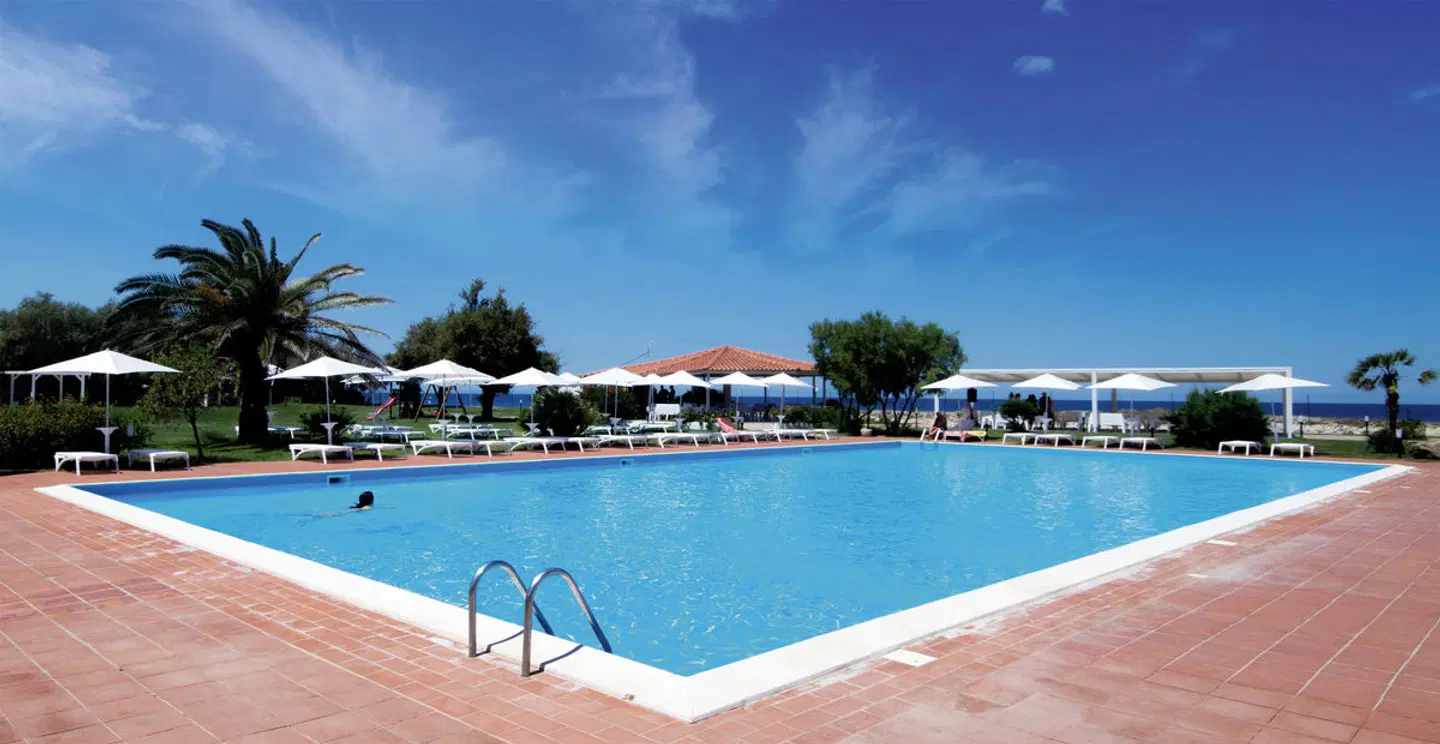 BV Kalafiorita Resort OUTDOOR_POOL