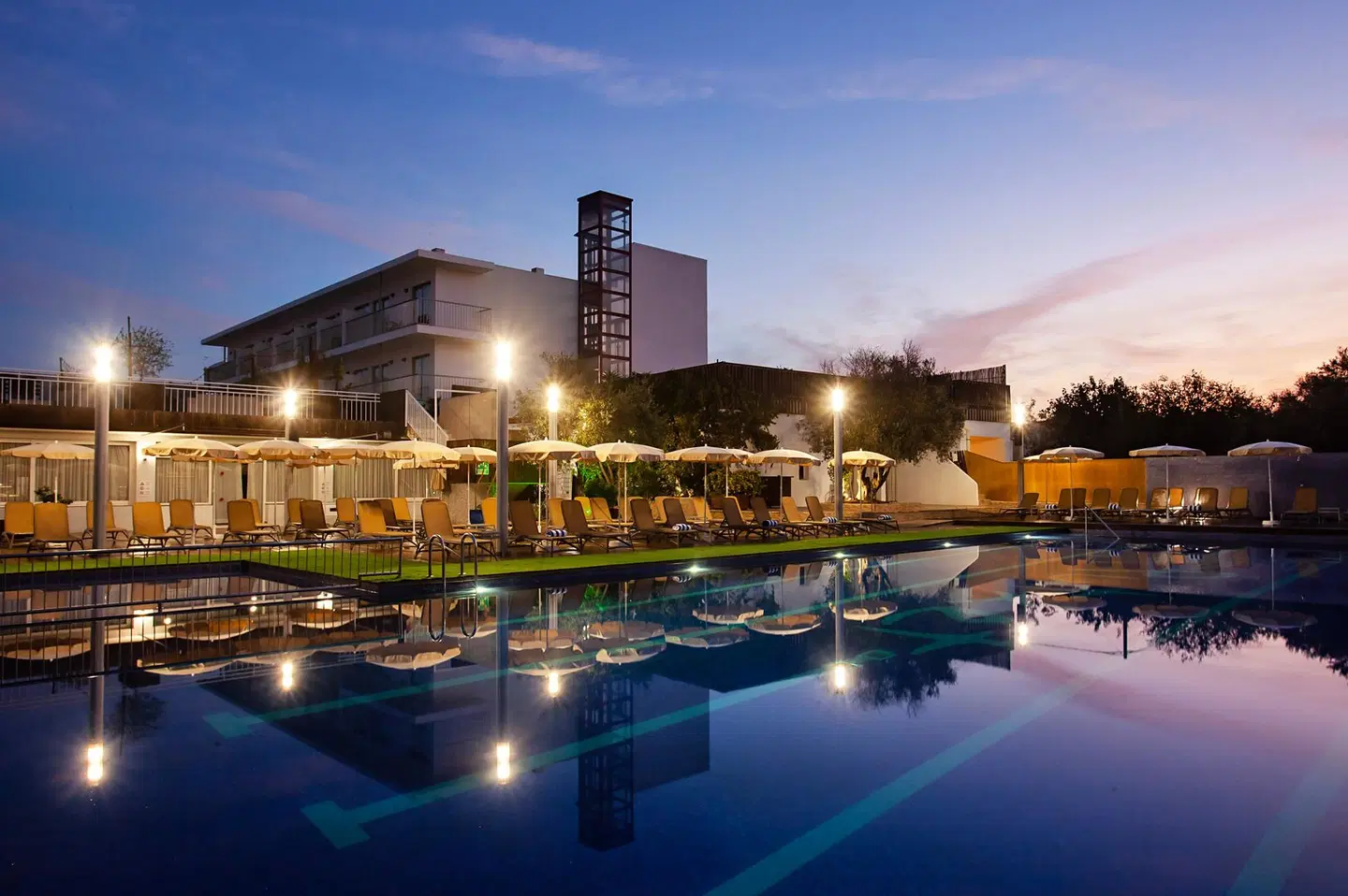 Puchet OUTDOOR_POOL