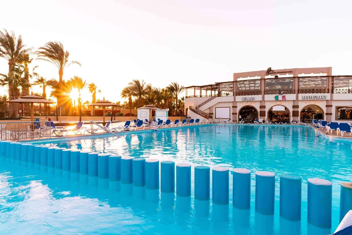Aladdin Beach Resort OUTDOOR_POOL