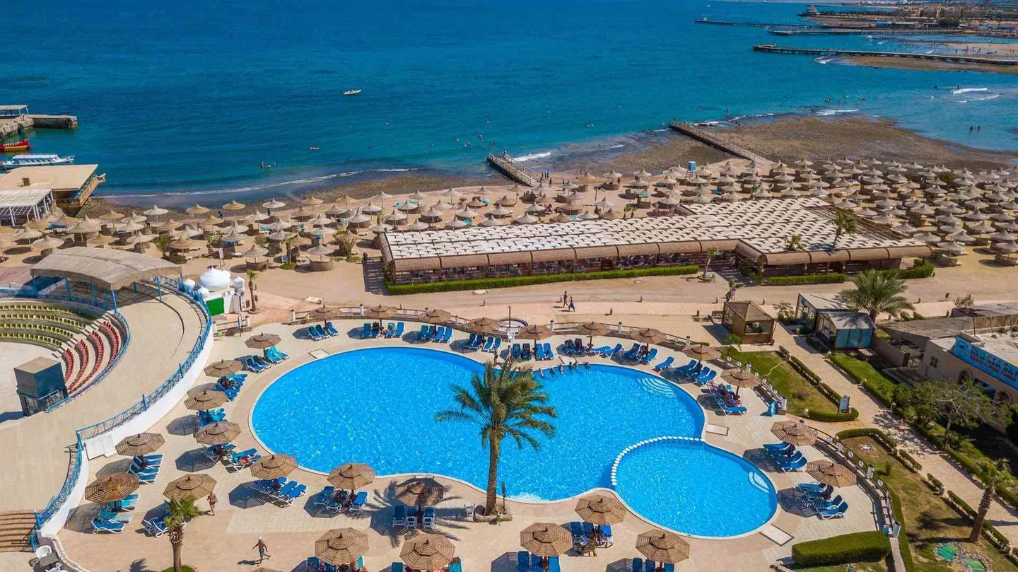Aladdin Beach Resort OUTDOOR_POOL
