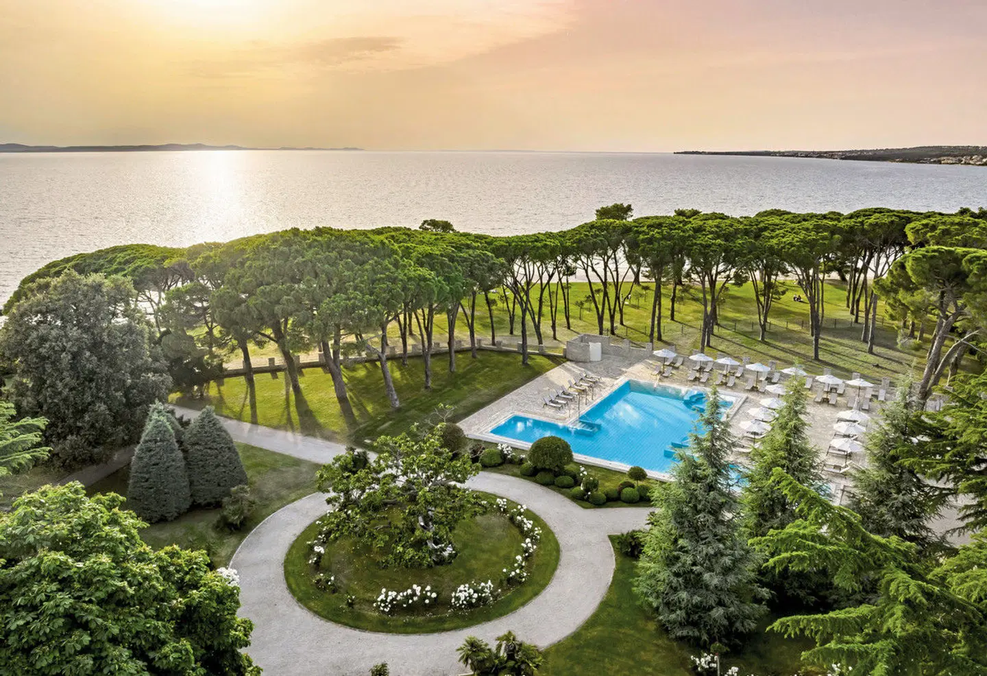 Falkensteiner Hotel Adriana OUTDOOR_POOL