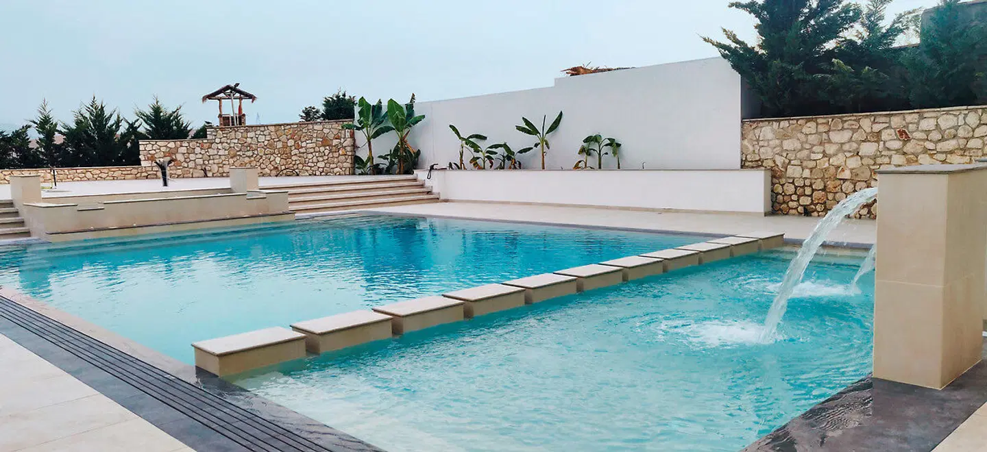 Vila Kalcuni OUTDOOR_POOL