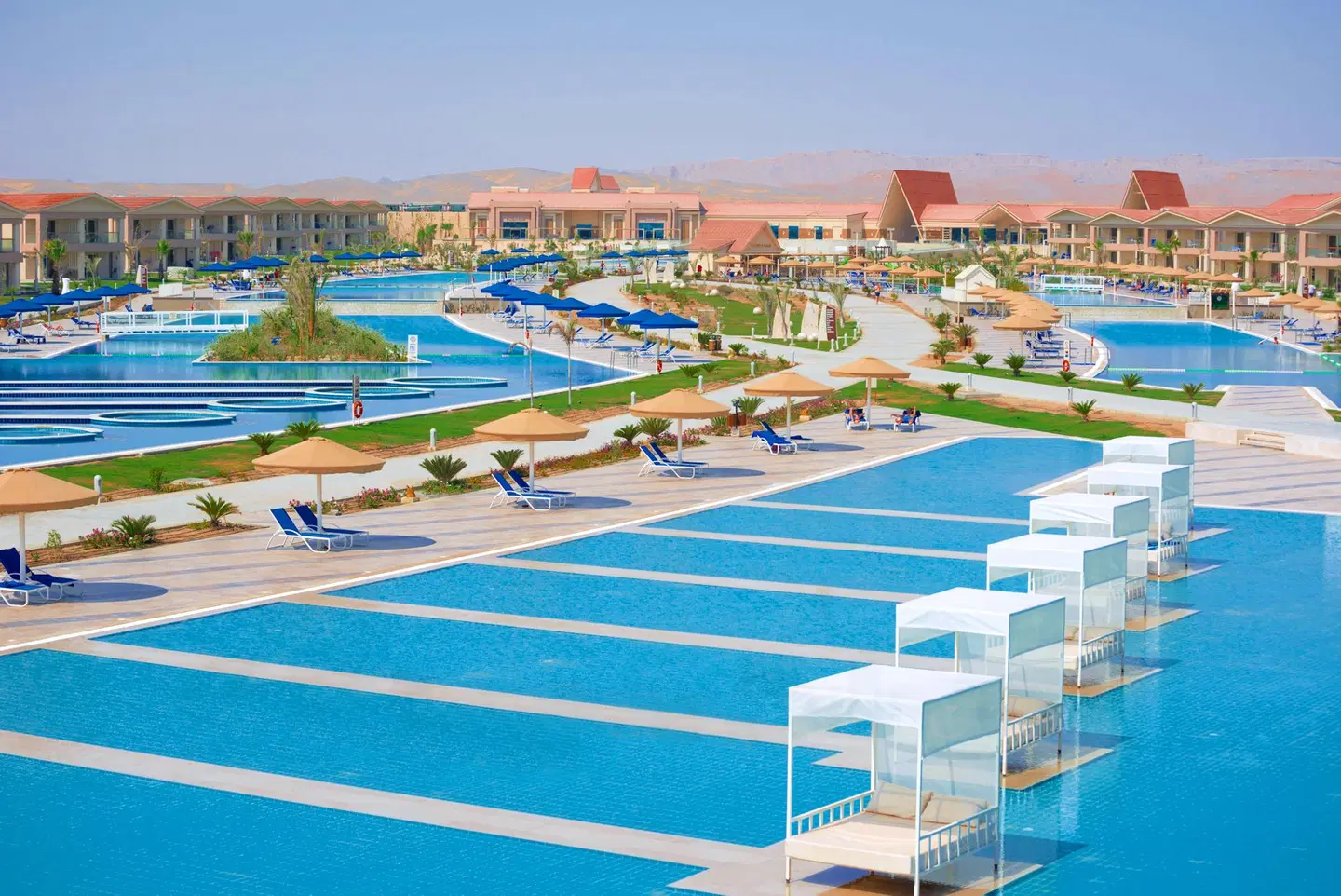 Pickalbatros Sea World Resort - Marsa Alam OUTDOOR_POOL