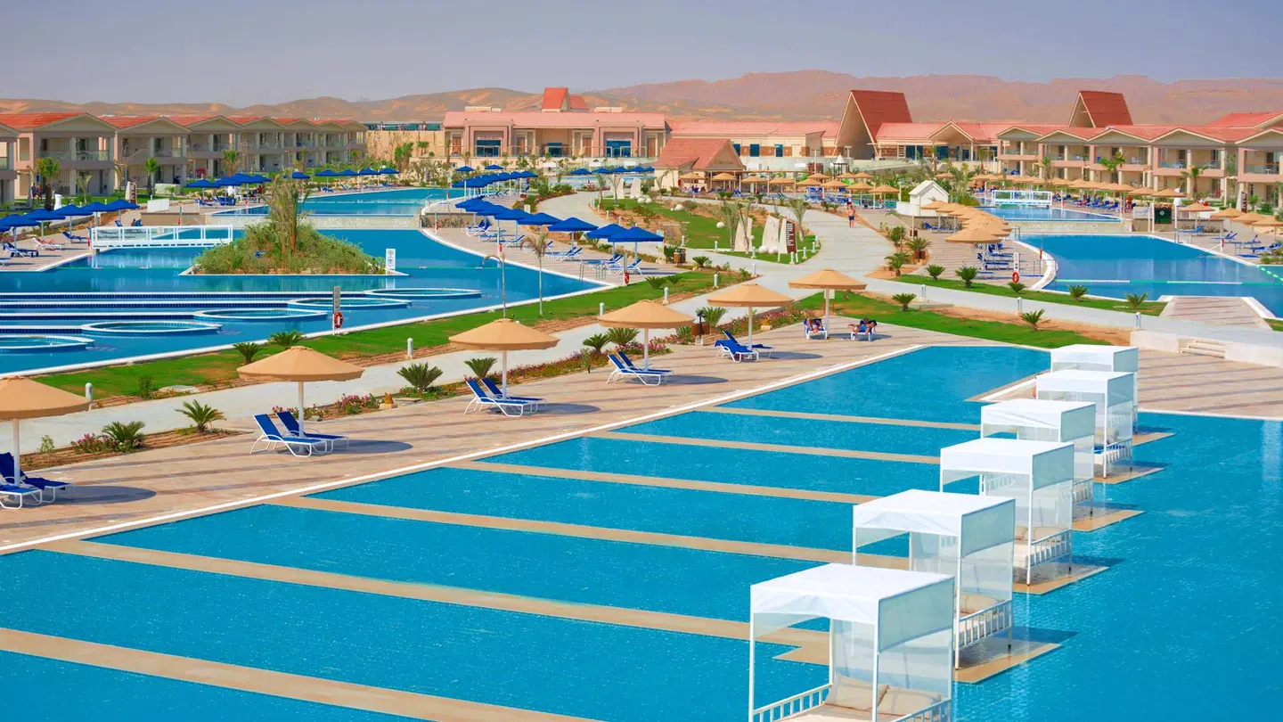 Pickalbatros Sea World Resort - Marsa Alam OUTDOOR_POOL