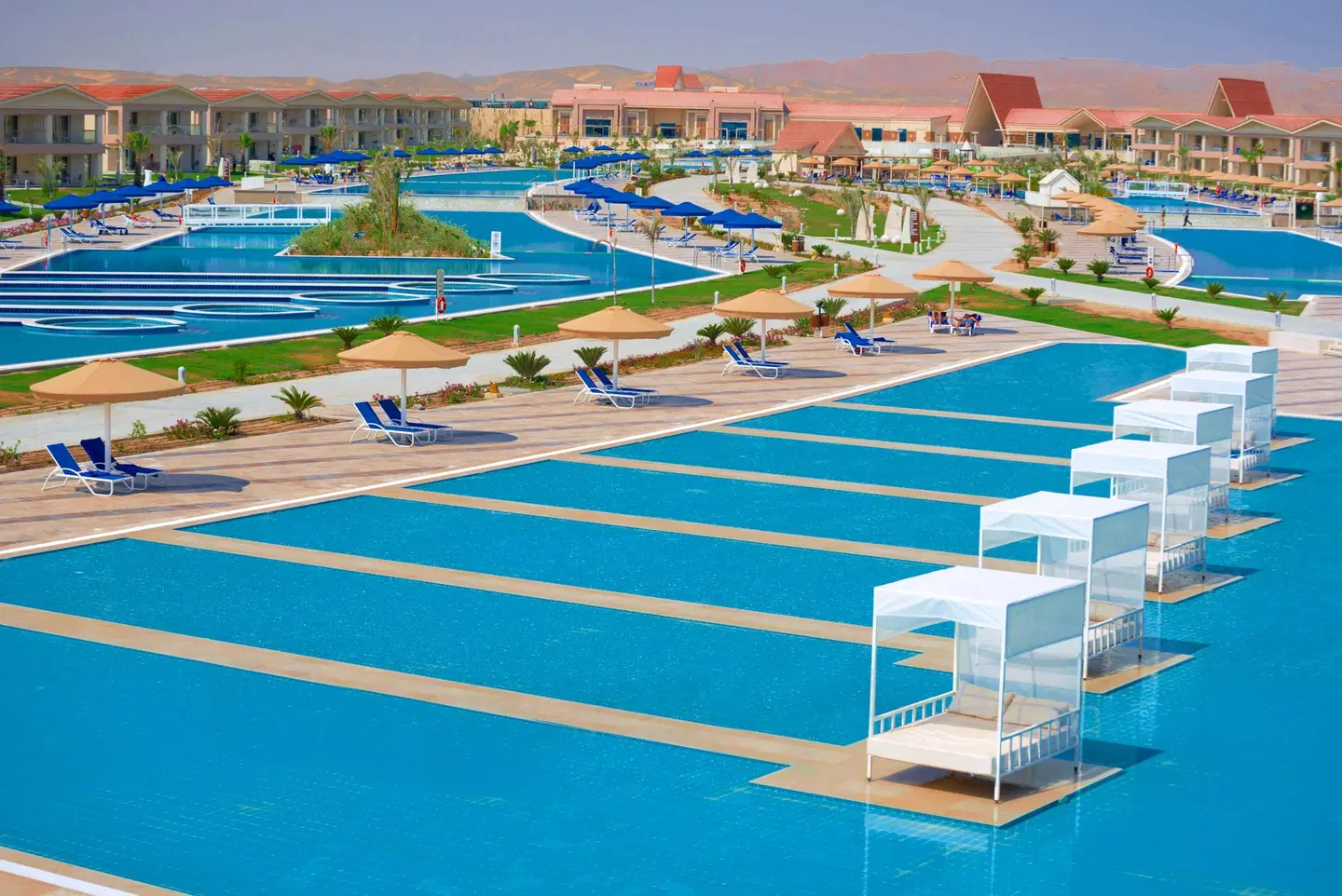 Pickalbatros Sea World Resort - Marsa Alam OUTDOOR_POOL