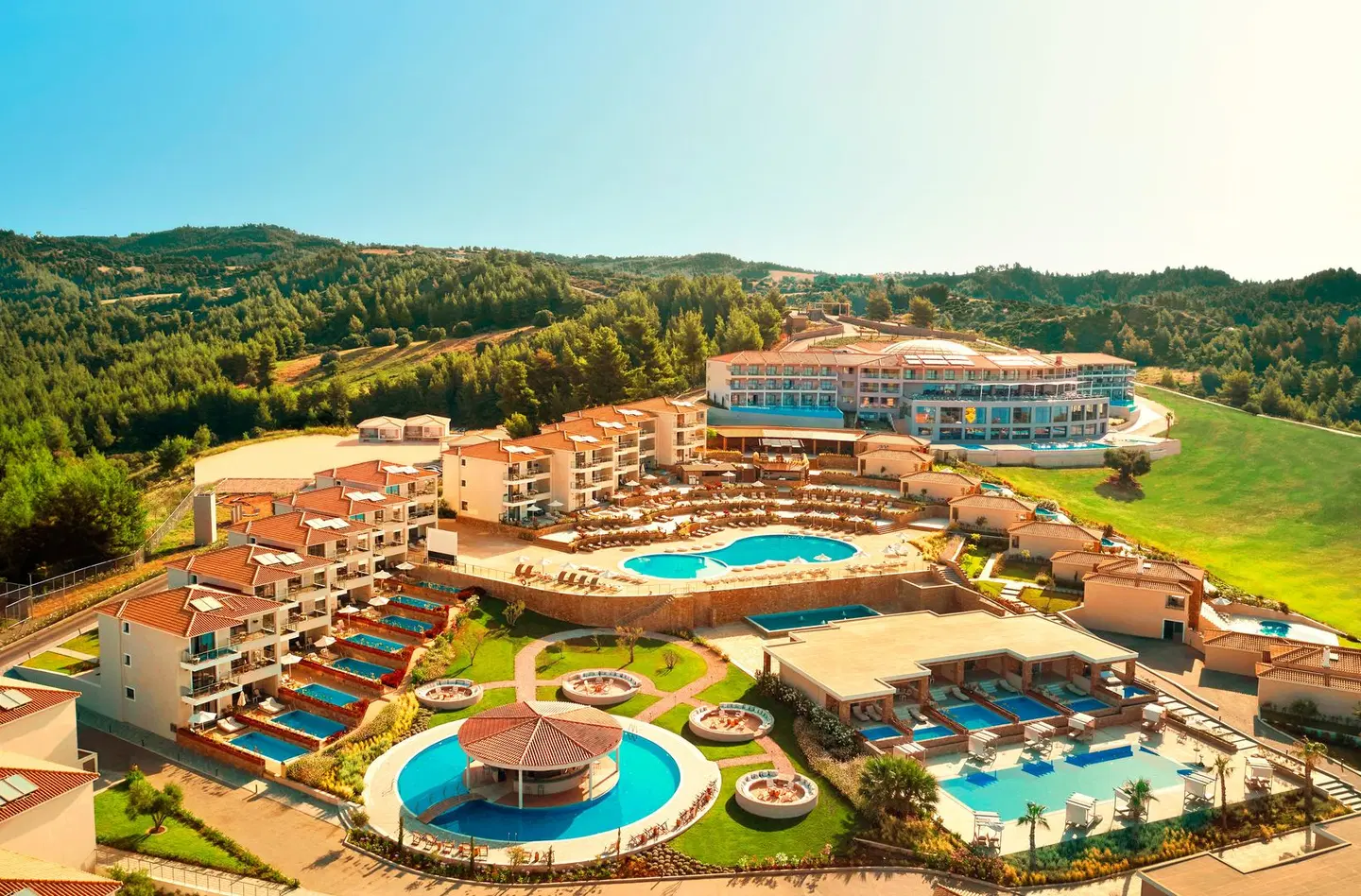 Zeus Eleva Ajul OUTDOOR_POOL