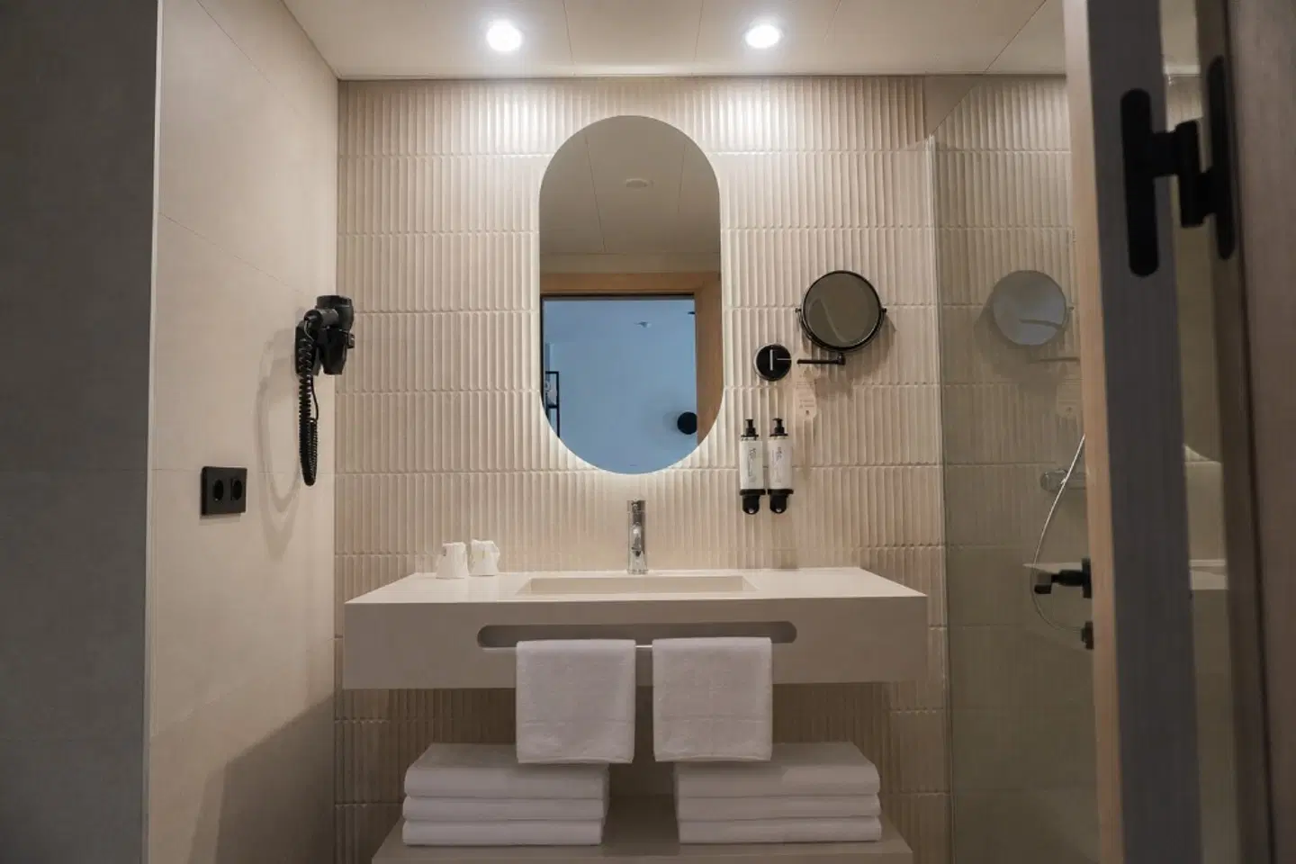 AR Roca Esmeralda Wellness & Spa Hotel Badezimmer