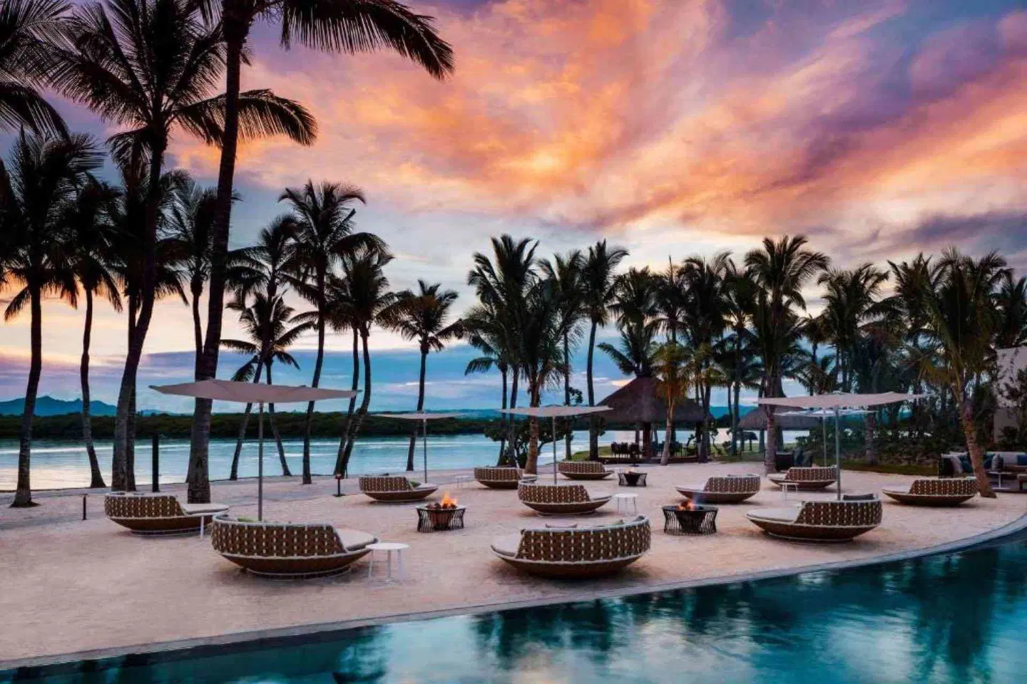 One & Only Le Saint Geran OUTDOOR_POOL
