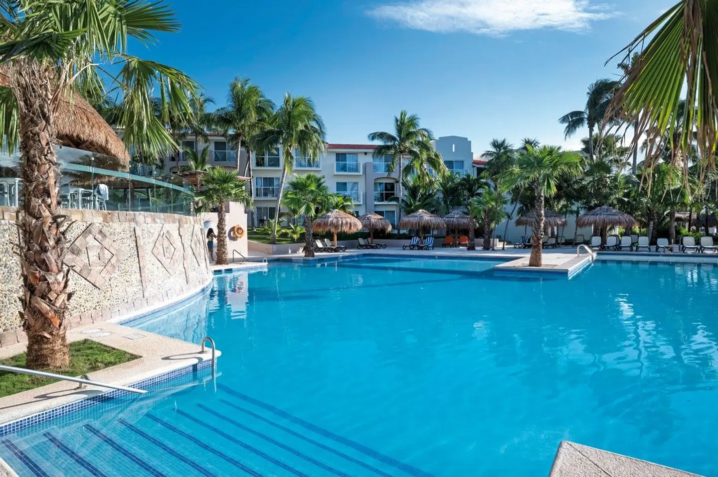 Viva Azteca by Wyndham OUTDOOR_POOL