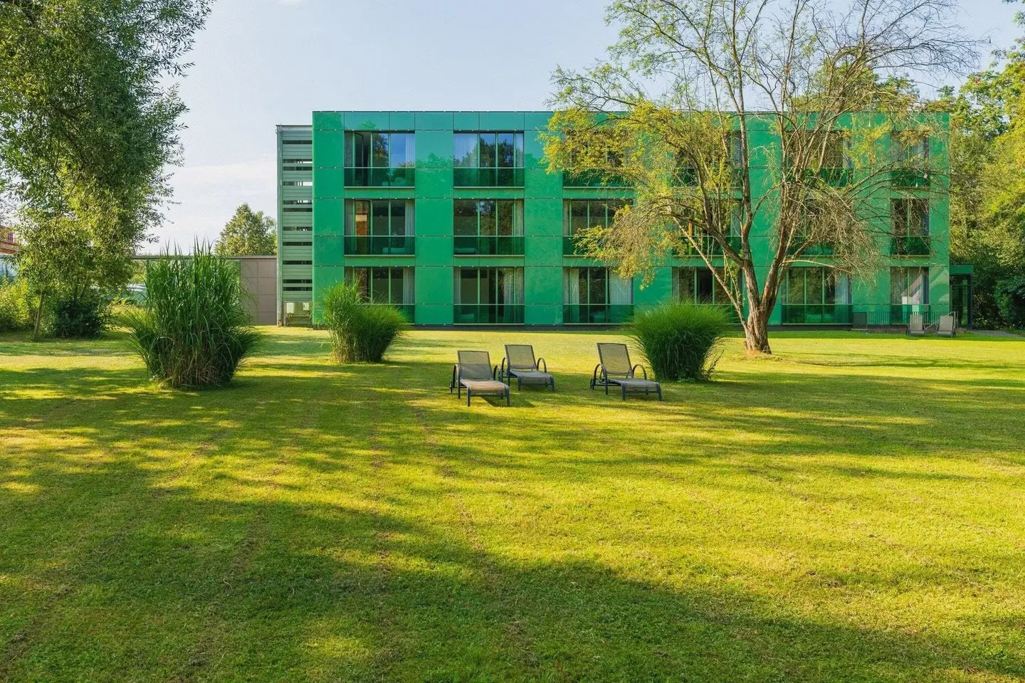 Schloßparkhotel Mariakirchen EXTERIOR