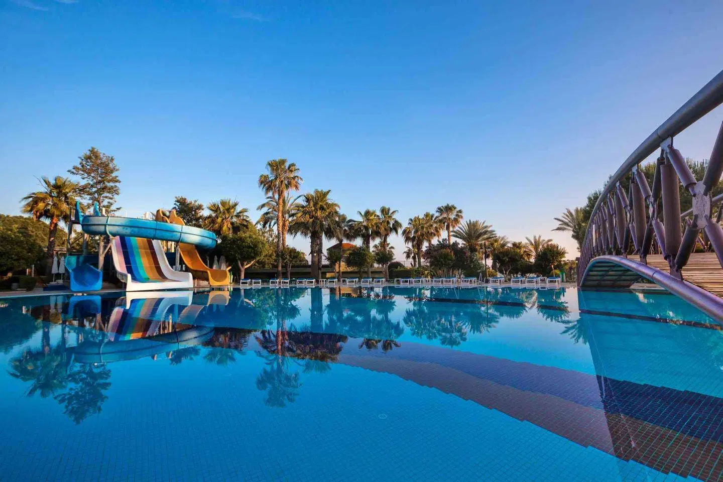 Terrace Beach Resort OUTDOOR_POOL