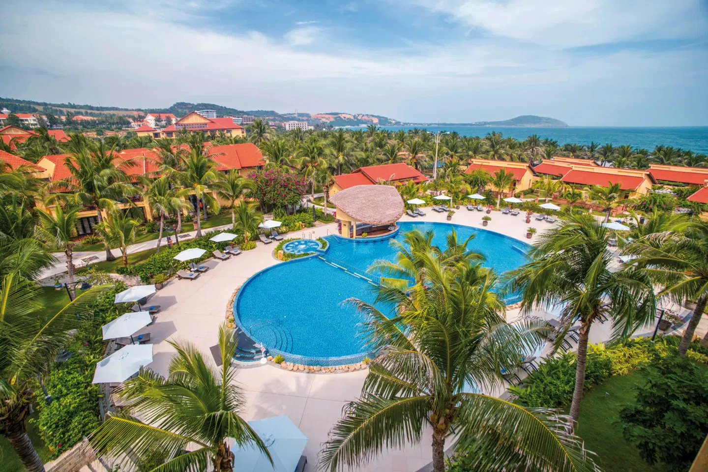 Pandanus Resort OUTDOOR_POOL