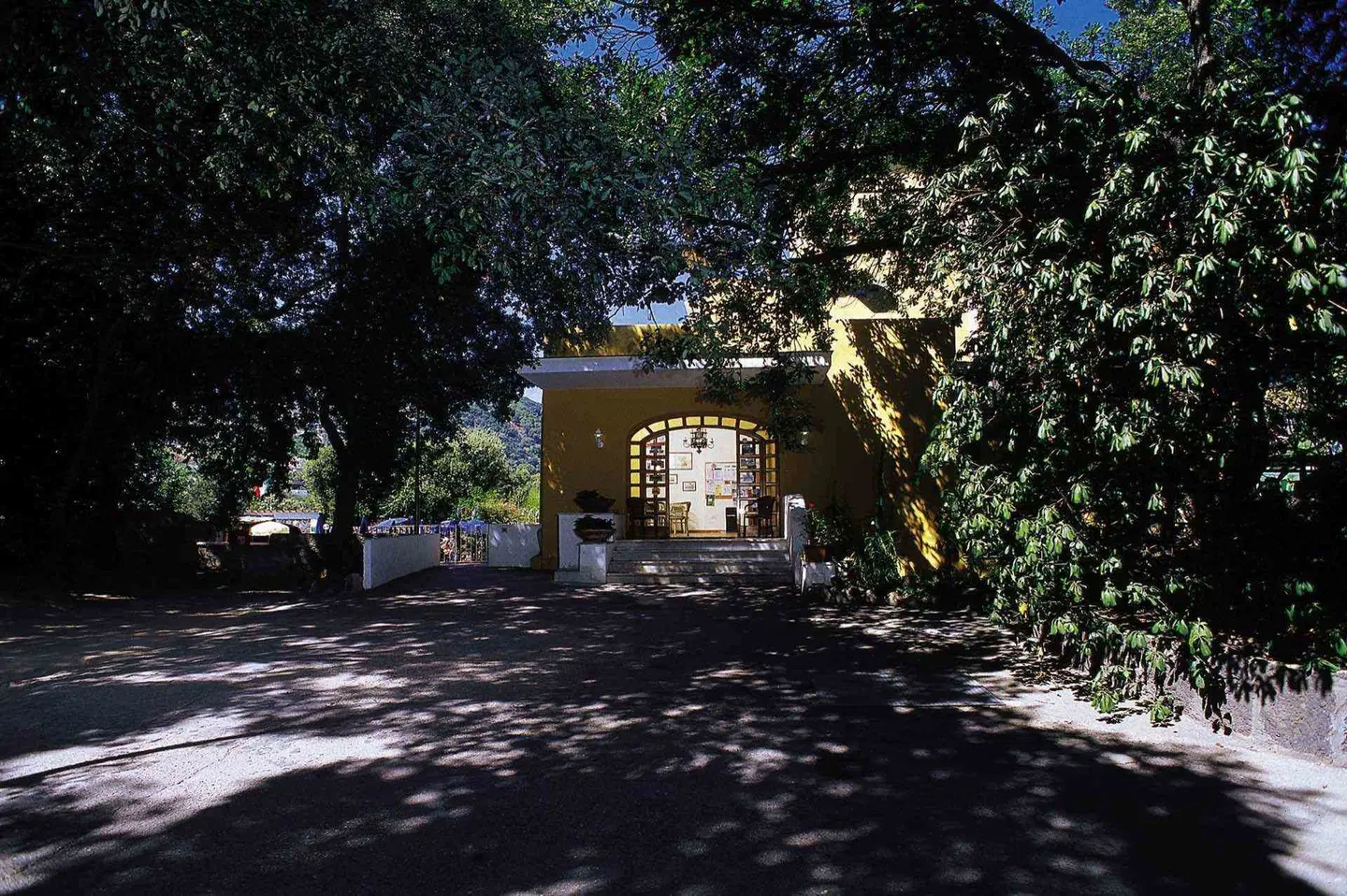 Cleopatra GARDEN