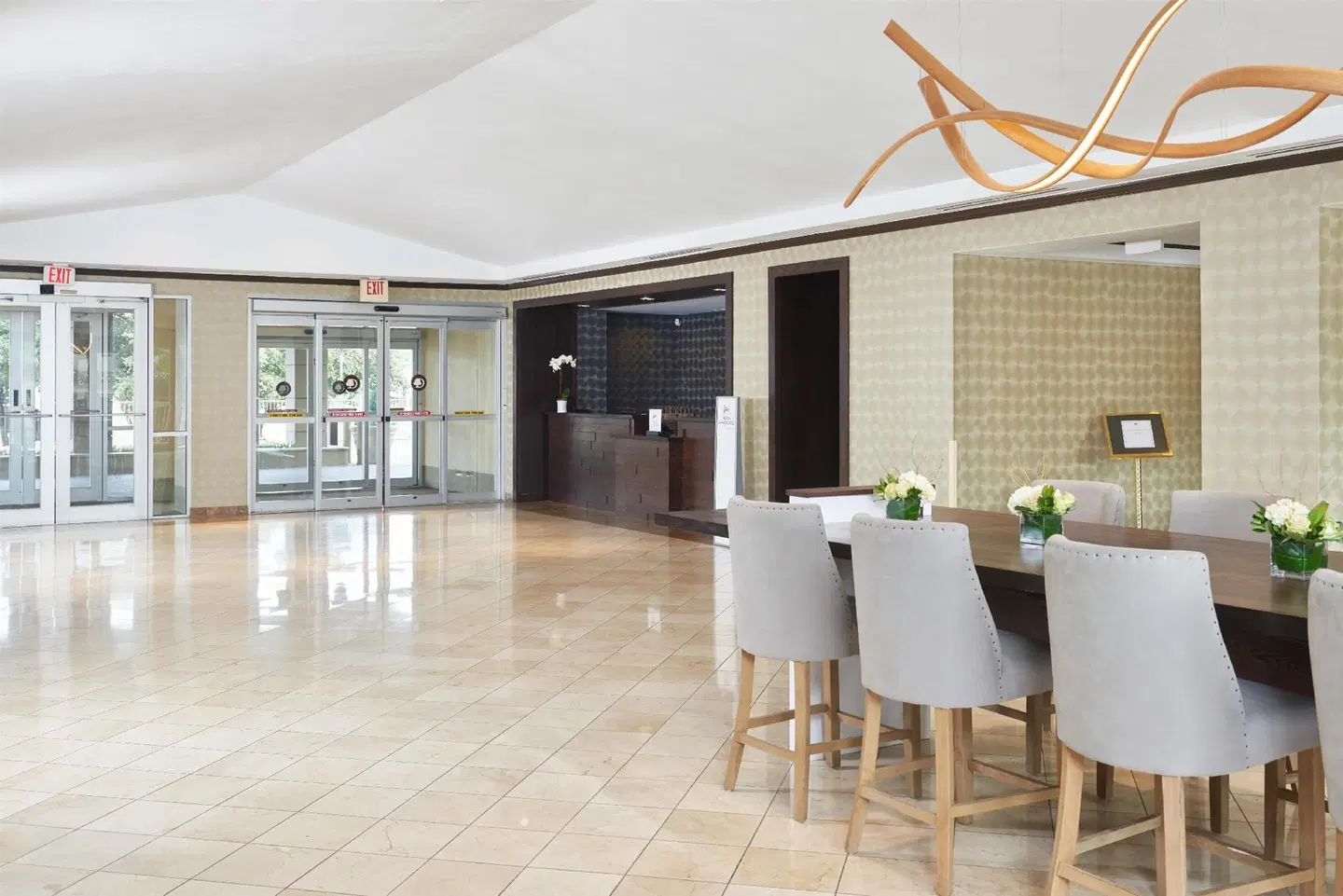 DoubleTree by Hilton Dallas Market Center Restaurant