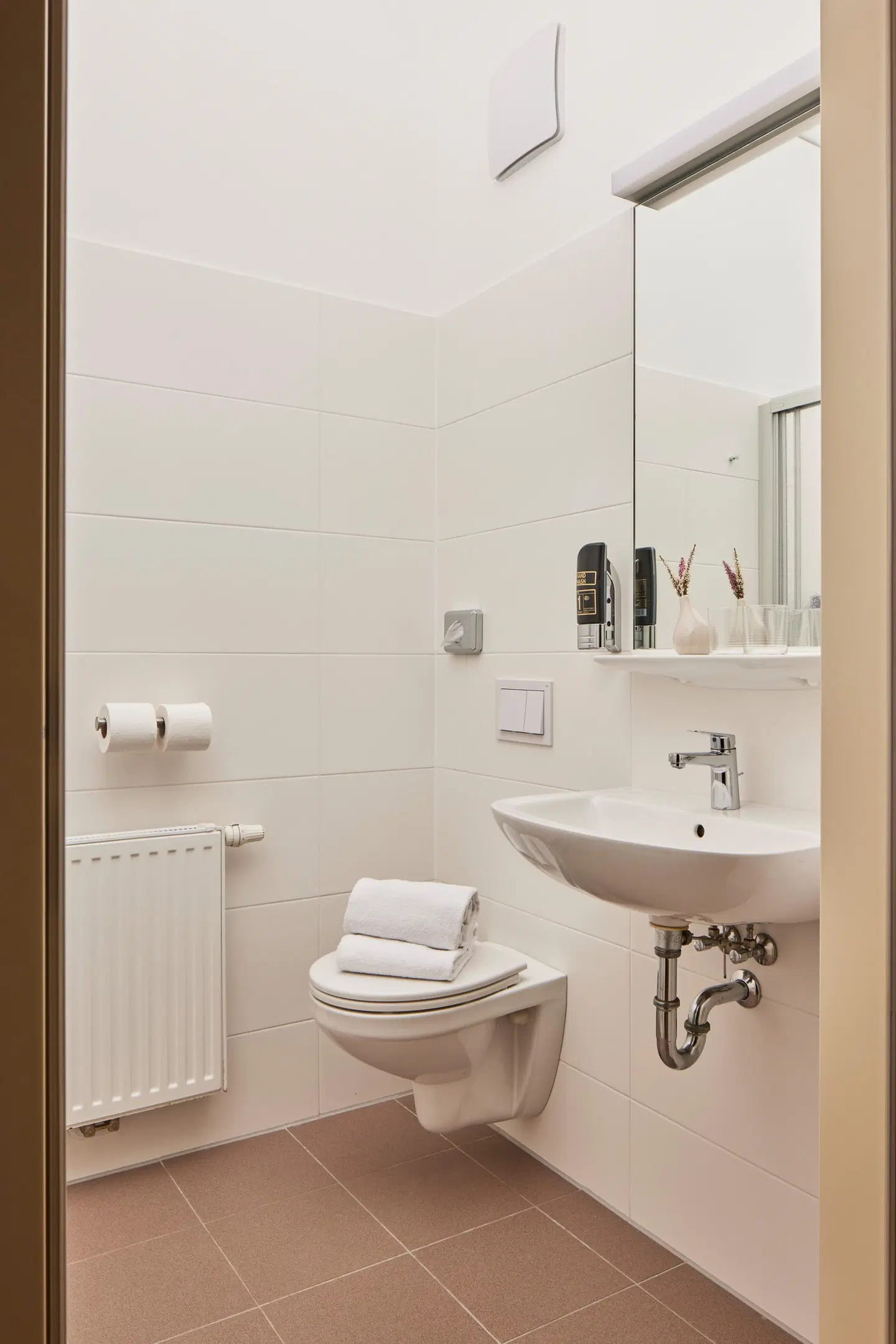 I AM HOTEL im Living Campus Badezimmer
