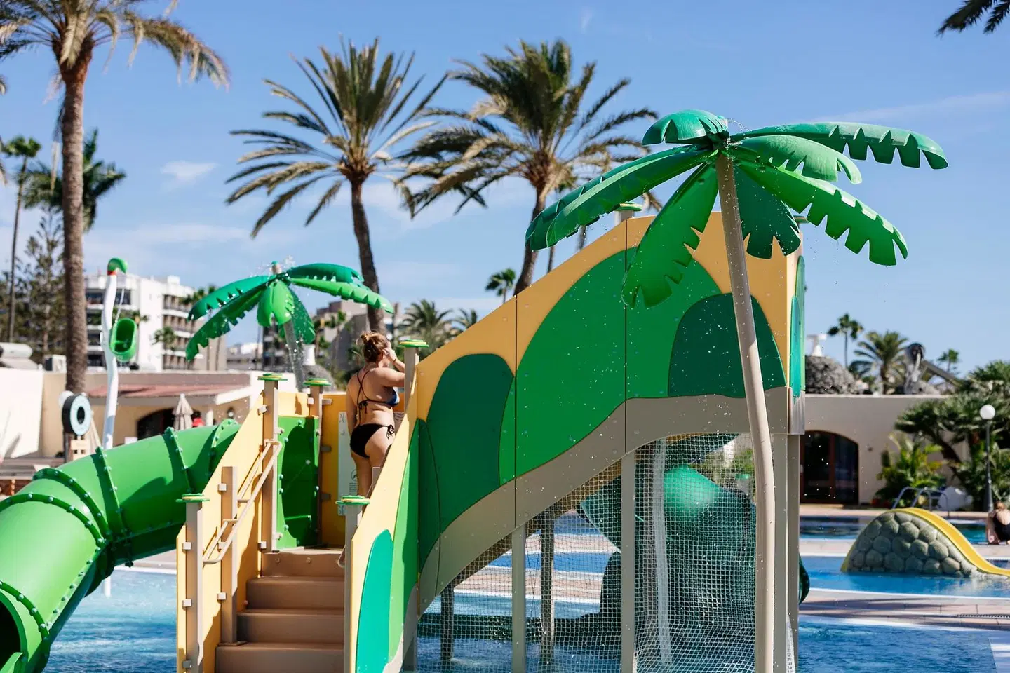 HD Parque Cristobal Gran Canaria PEOPLE