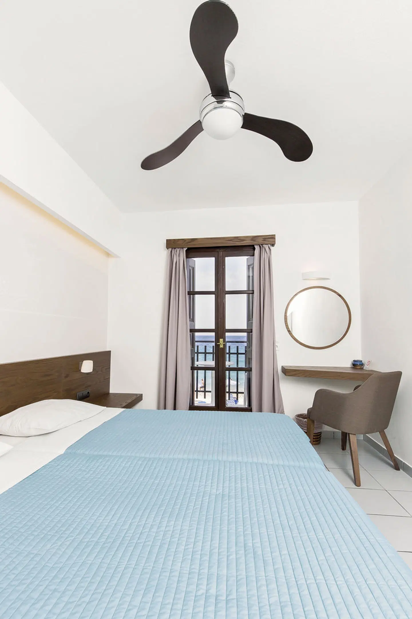 Long Beach ROOM_EXAMPLE