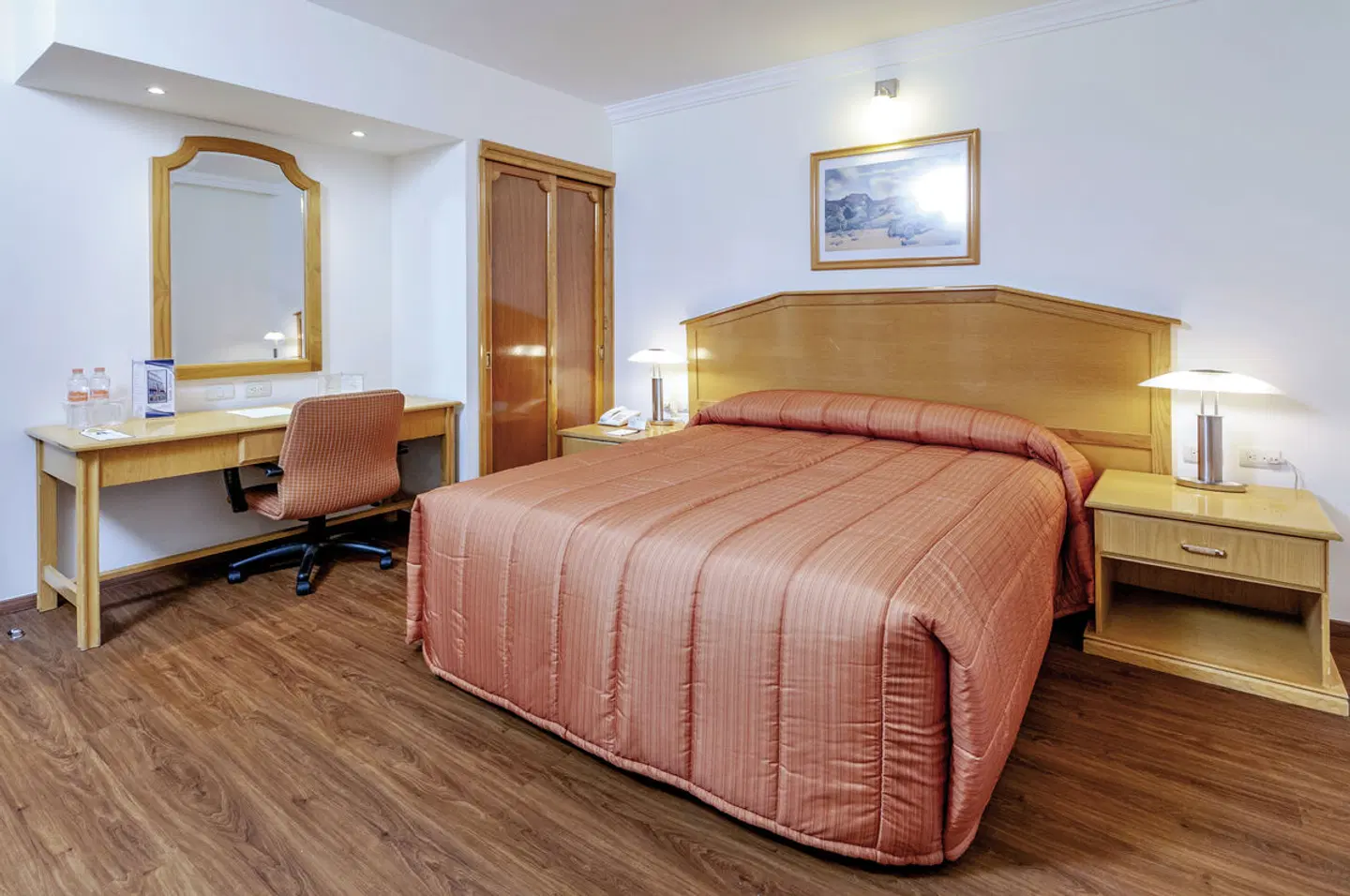 Ritz ROOM_EXAMPLE
