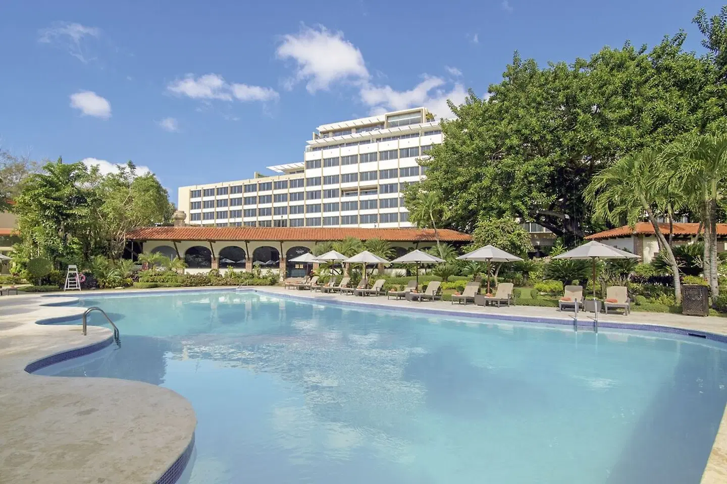 El Embajador, a Royal Hideaway Hotel OUTDOOR_POOL