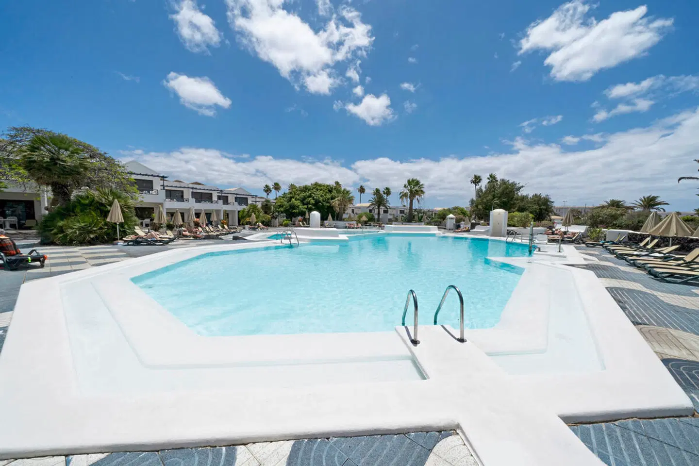 Relaxia Olivina Lanzarote OUTDOOR_POOL