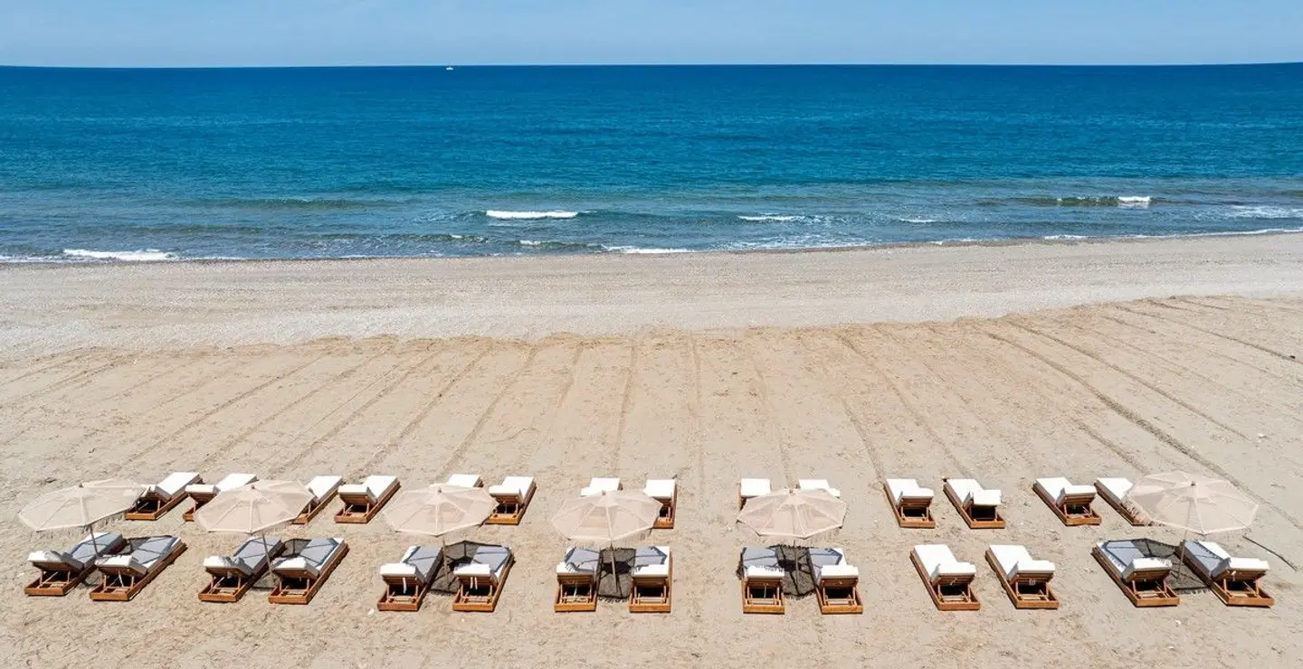 Nalu Resort & Spa BEACH