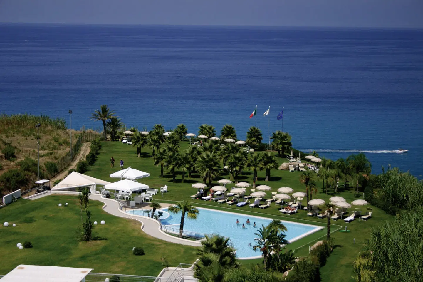 Infinity Resort Tropea OUTDOOR_POOL