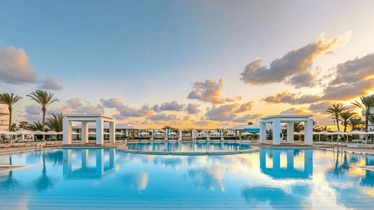 Radisson Blu Palace Resort & Thalasso OUTDOOR_POOL
