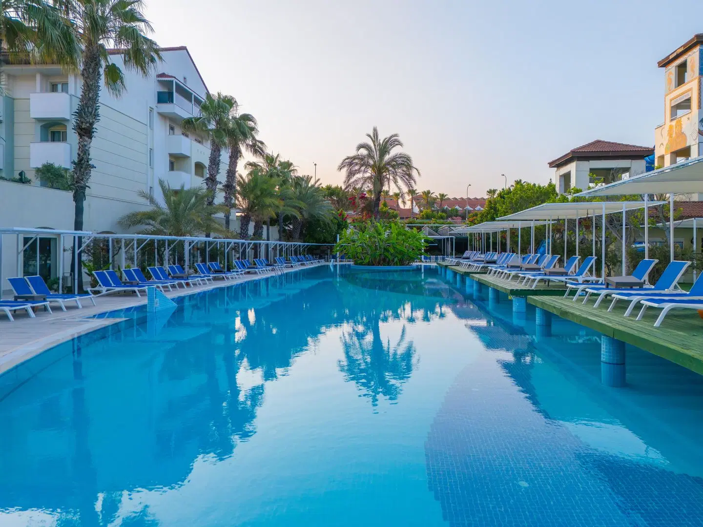 Süral Resort OUTDOOR_POOL