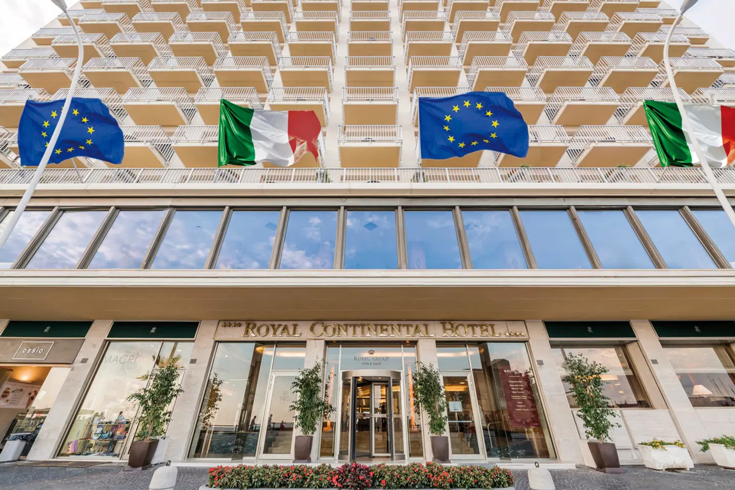 Royal Continental EXTERIOR
