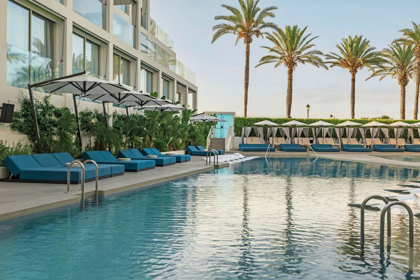 W Ibiza OUTDOOR_POOL