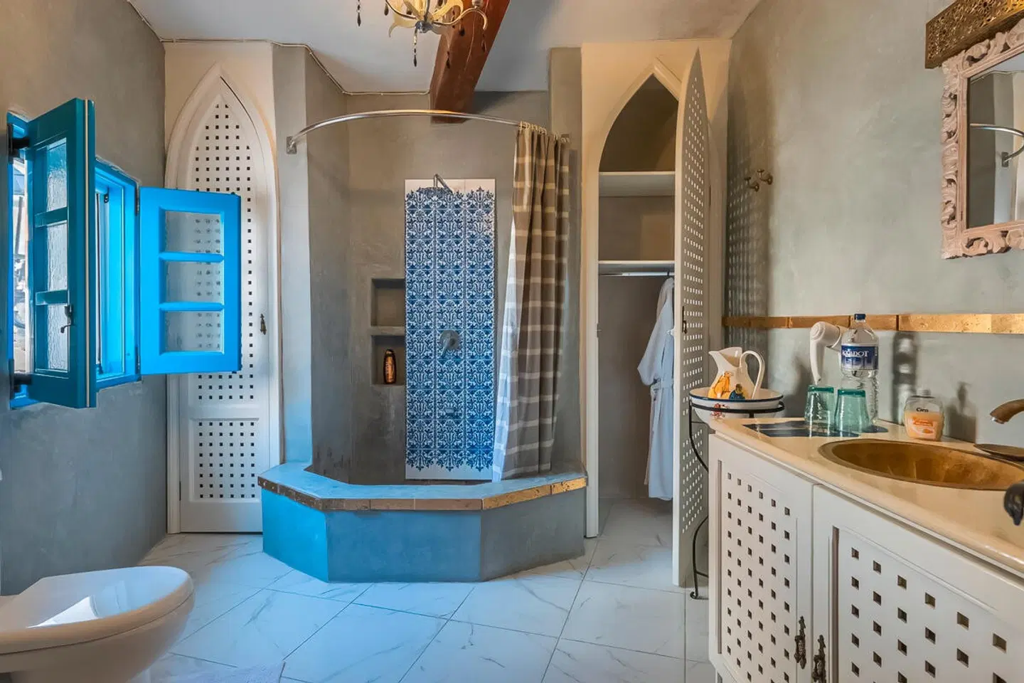 Chapel 5 Boutique Suites ROOM_EXAMPLE