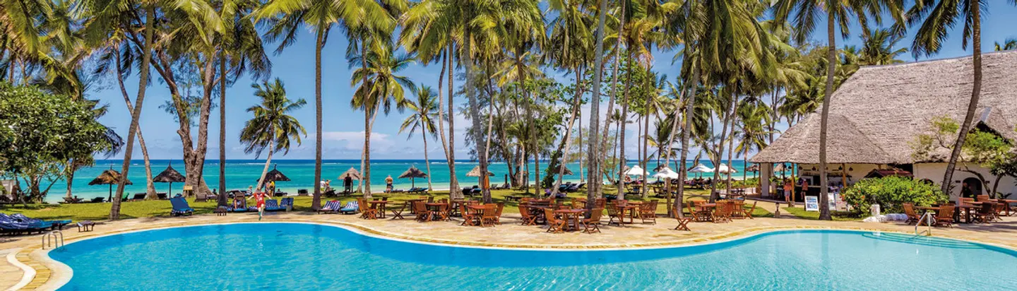 Diani Sea Lodge BEACH