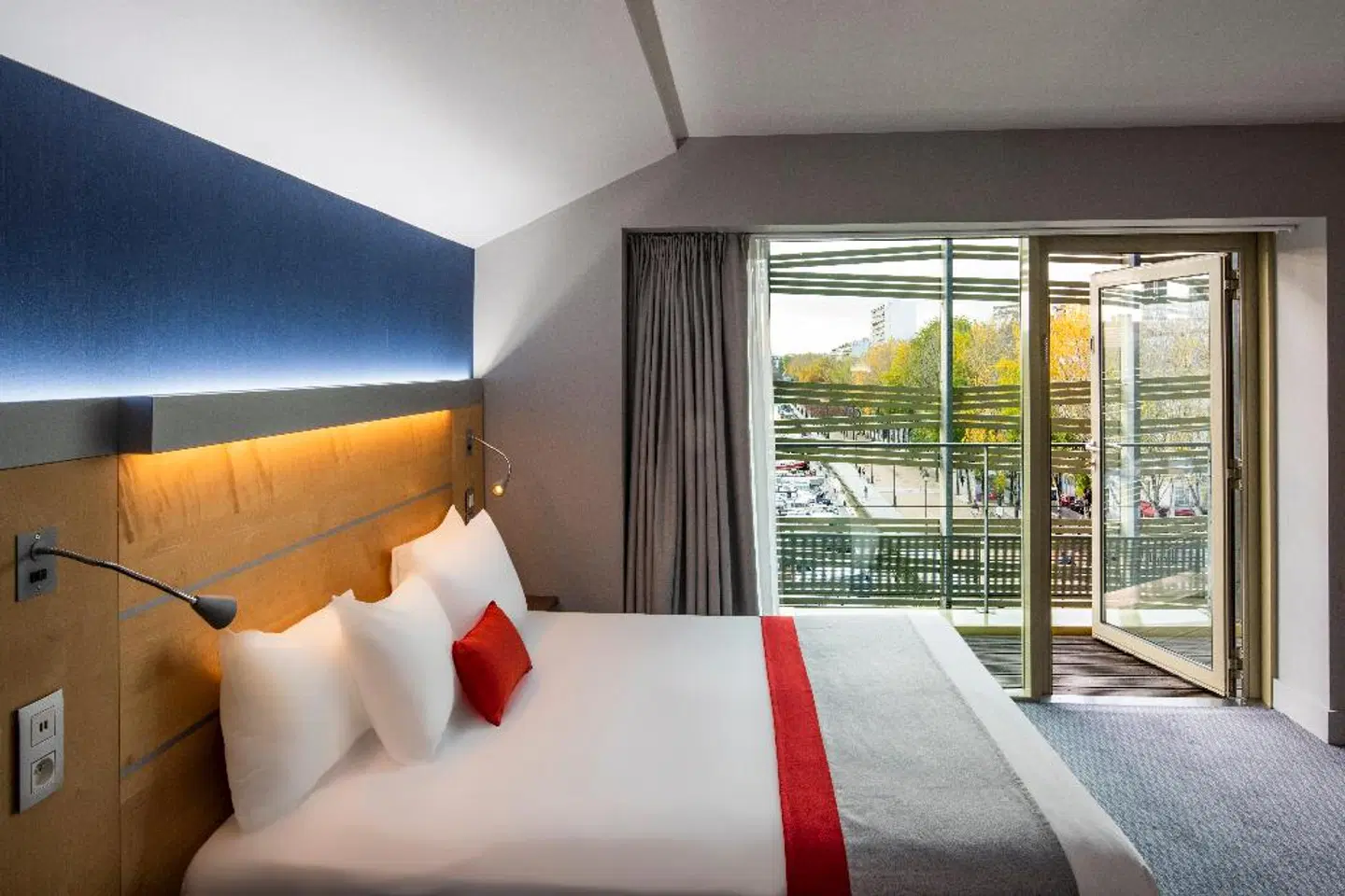Holiday Inn Express Paris-Canal De La Villette ROOM_EXAMPLE