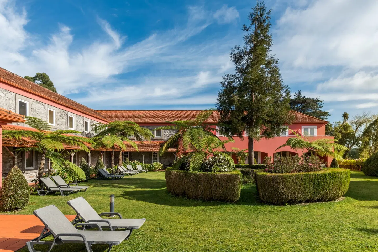 Enotel Santo da Serra Garten