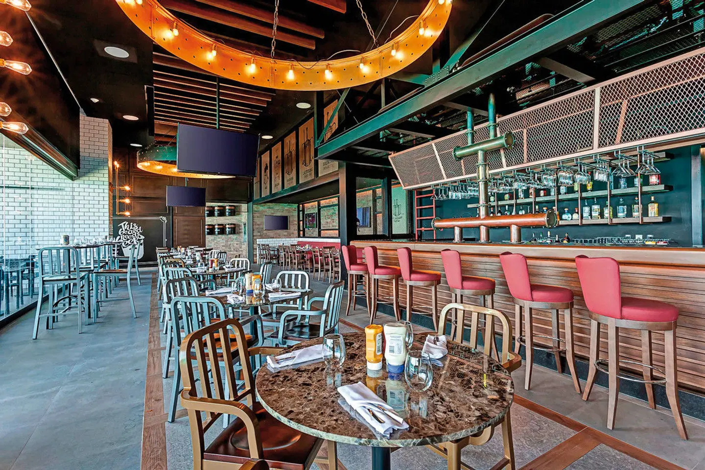 Royalton Chic Cancun Bar