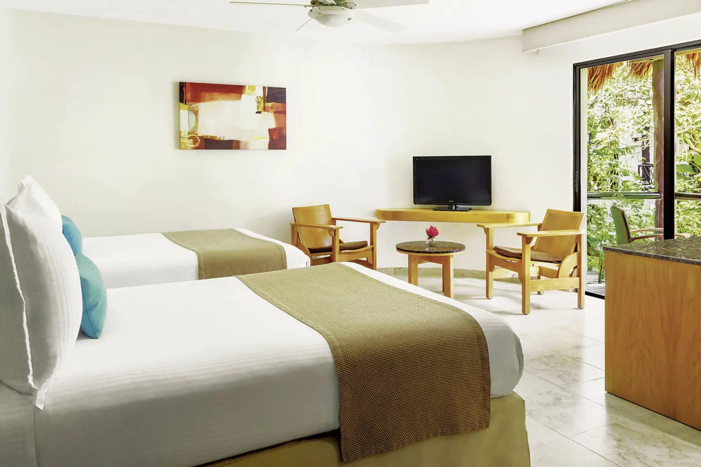 The Reef Playacar ROOM_EXAMPLE
