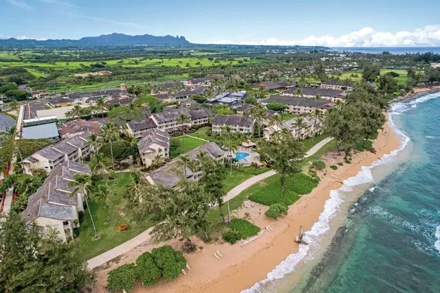 Aston Islander on the Beach EXTERIOR