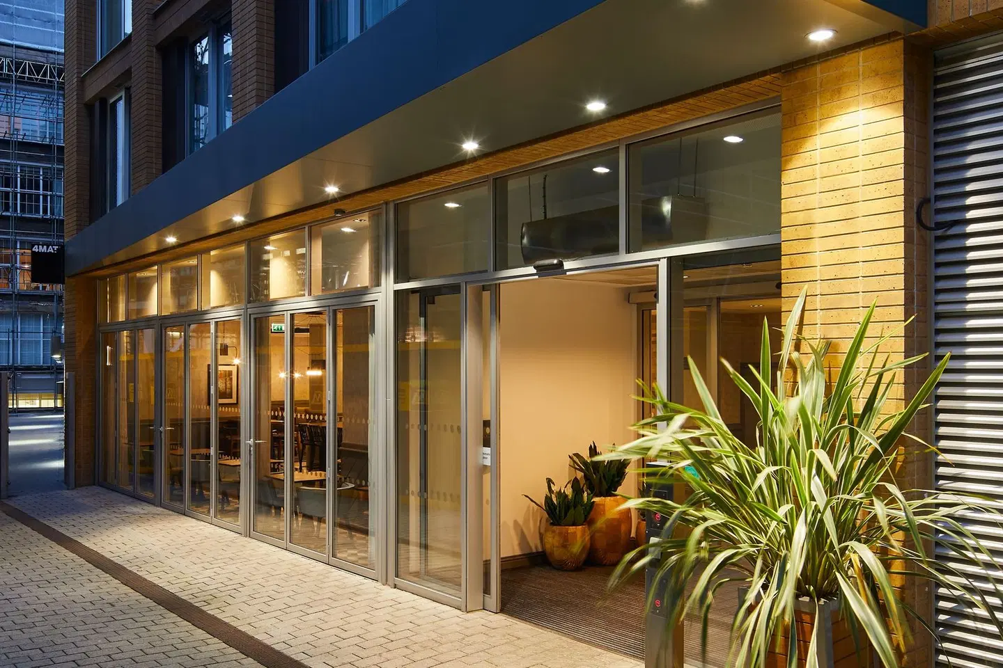Residence Inn by Marriott London Tower Bridge EXTERIOR