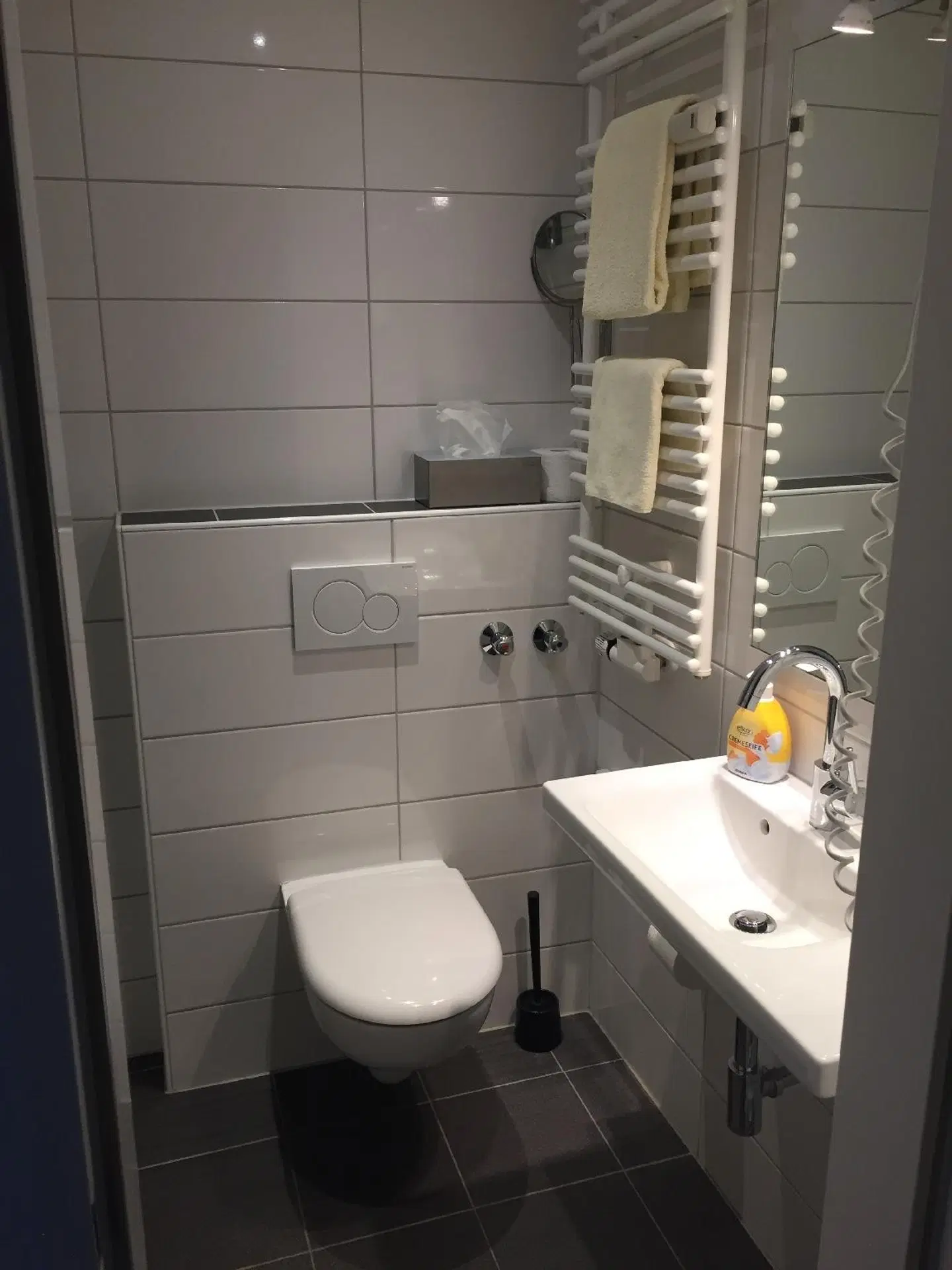 International am Theater Badezimmer