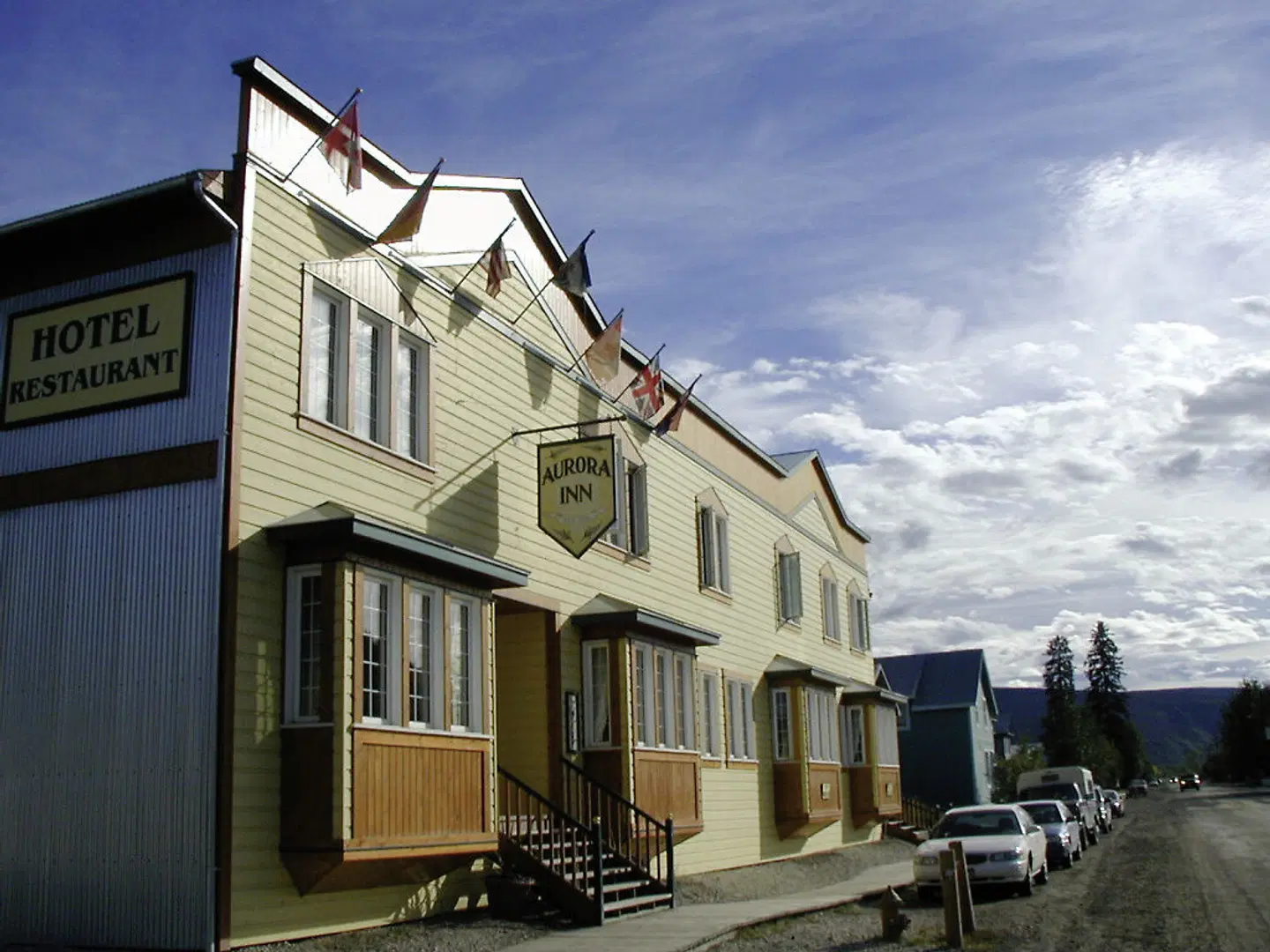 Aurora Inn EXTERIOR