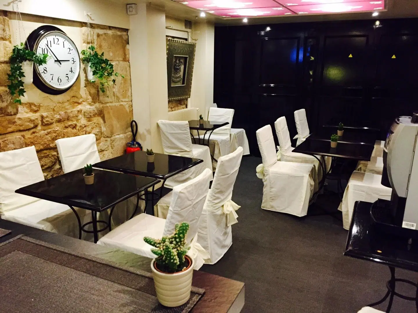 Etoile Trocadero Restaurant