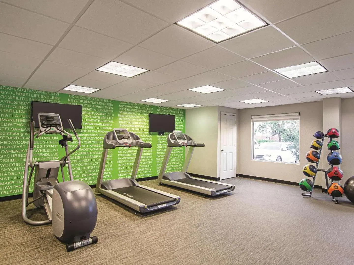La Quinta Inn & Suites by Wyndham Denver Airport DIA SPORTS_AND_LEISURE