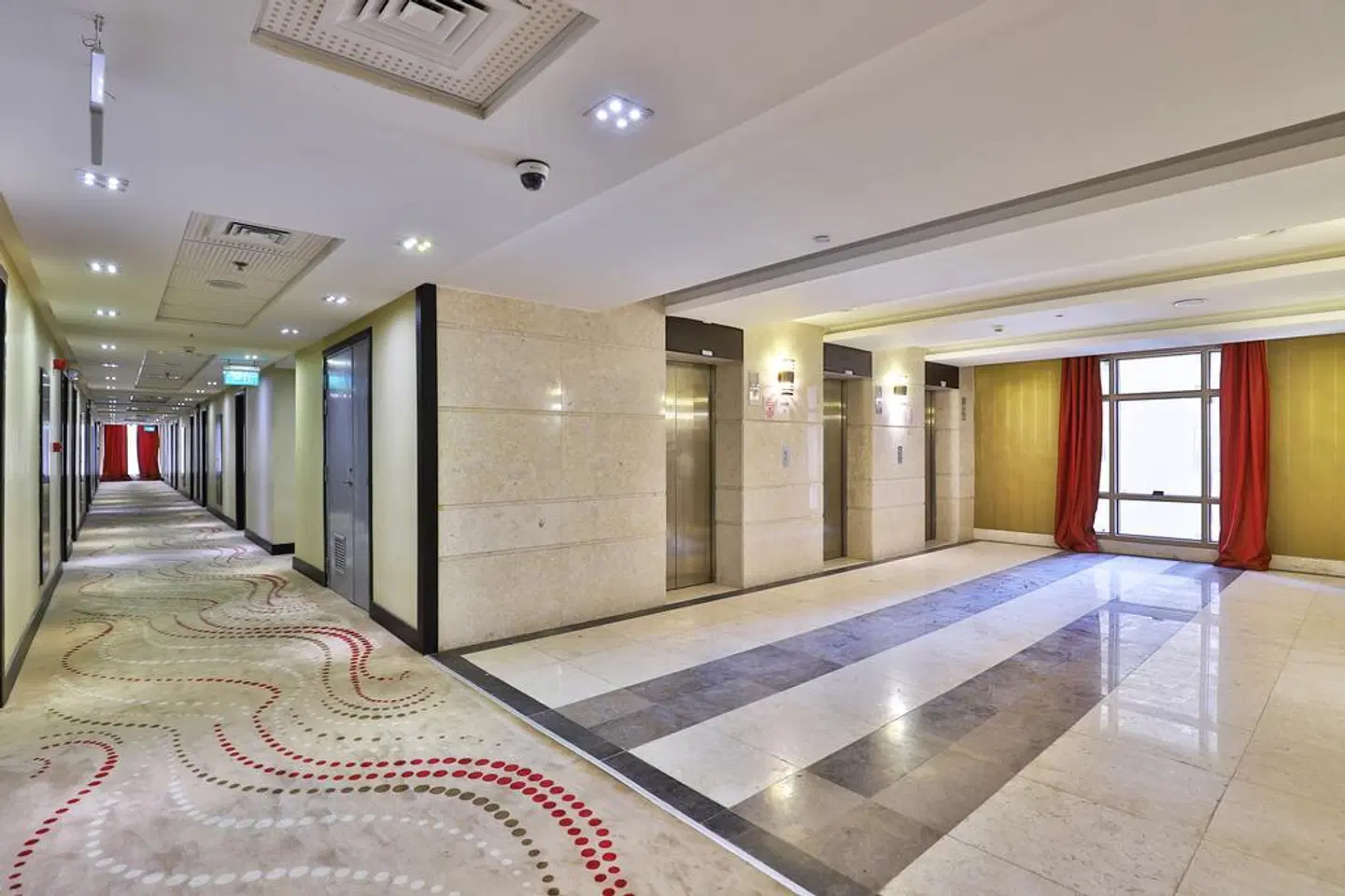 Al Hidayah Towers Hotel Hallenbad