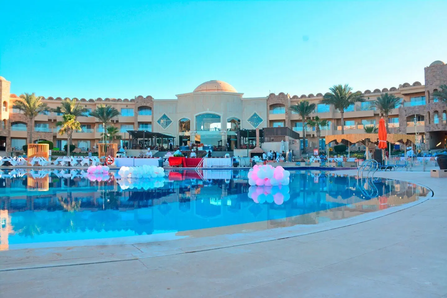 Utopia Beach Club OUTDOOR_POOL