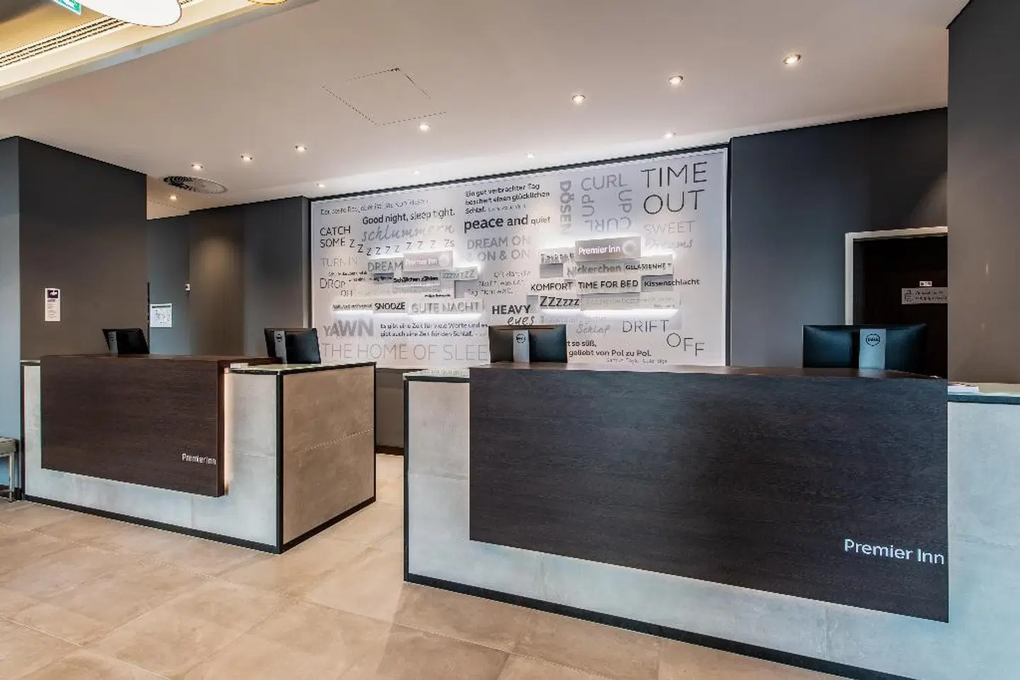 Premier Inn Essen City Centre LOUNGE_LOBBY