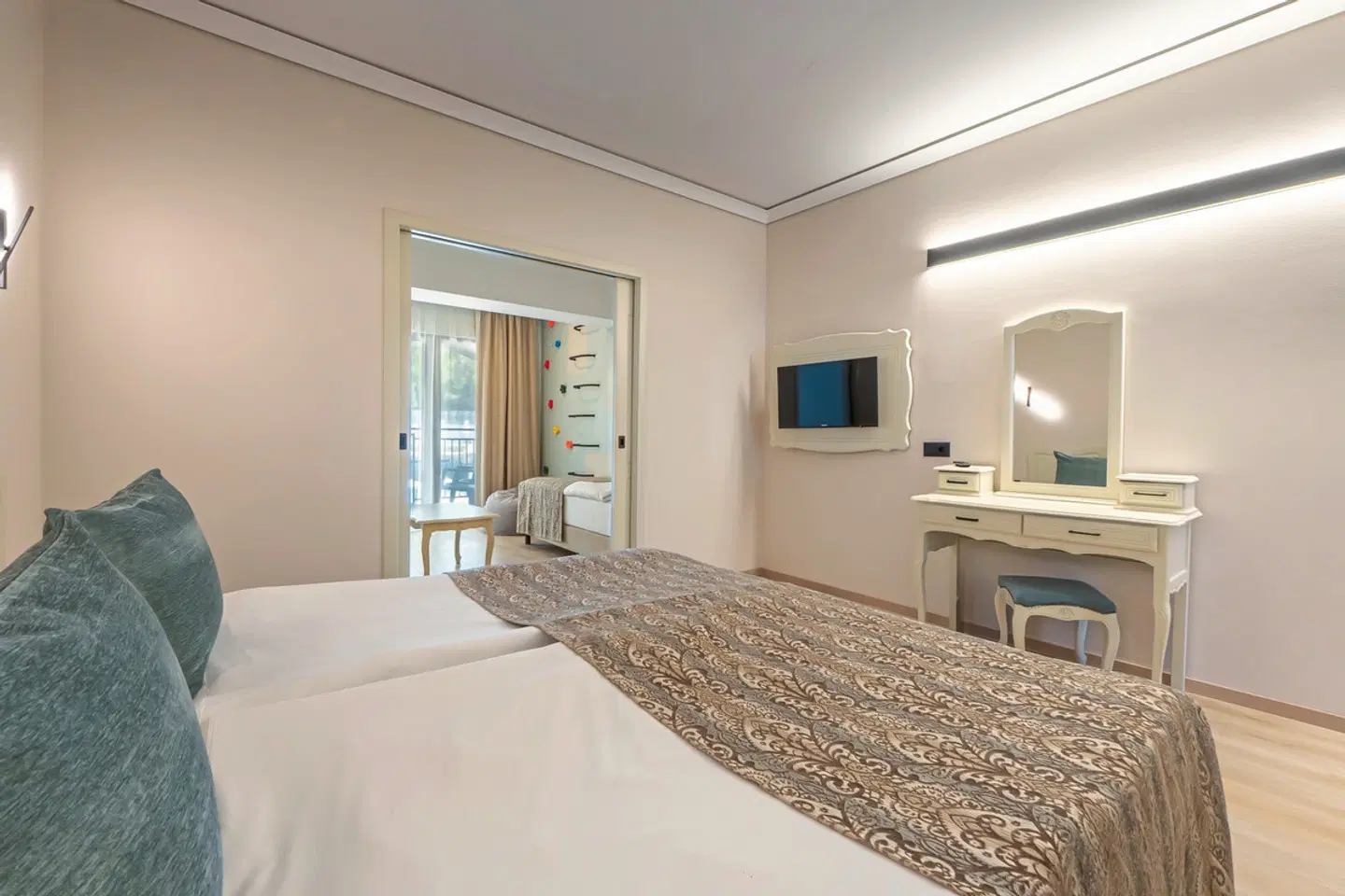 GRIFID Aqua Club Bolero ROOM_EXAMPLE
