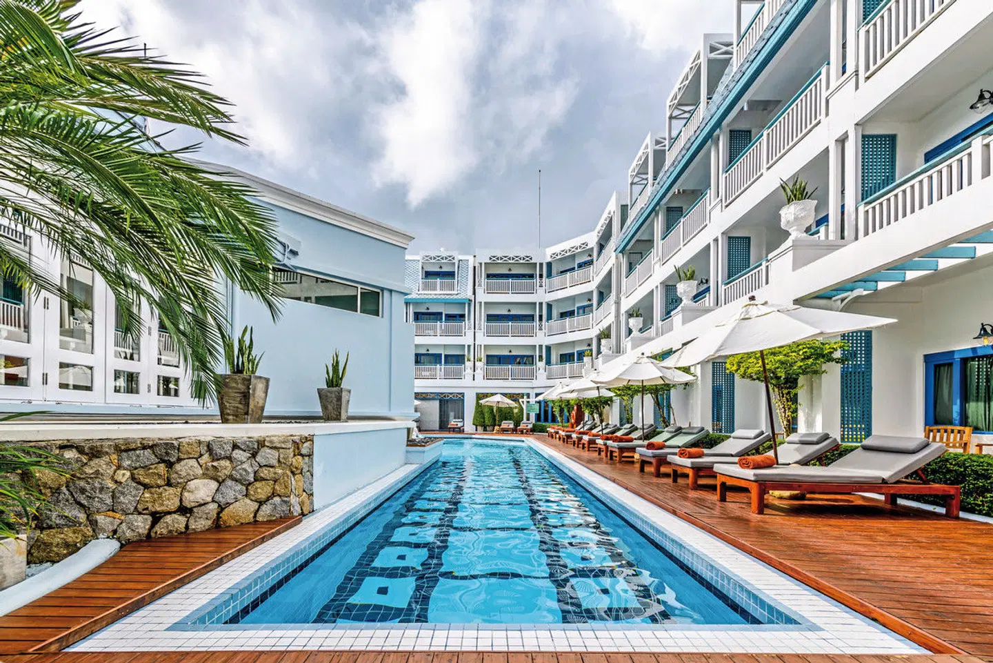 Andaman Seaview Hotel EXTERIOR