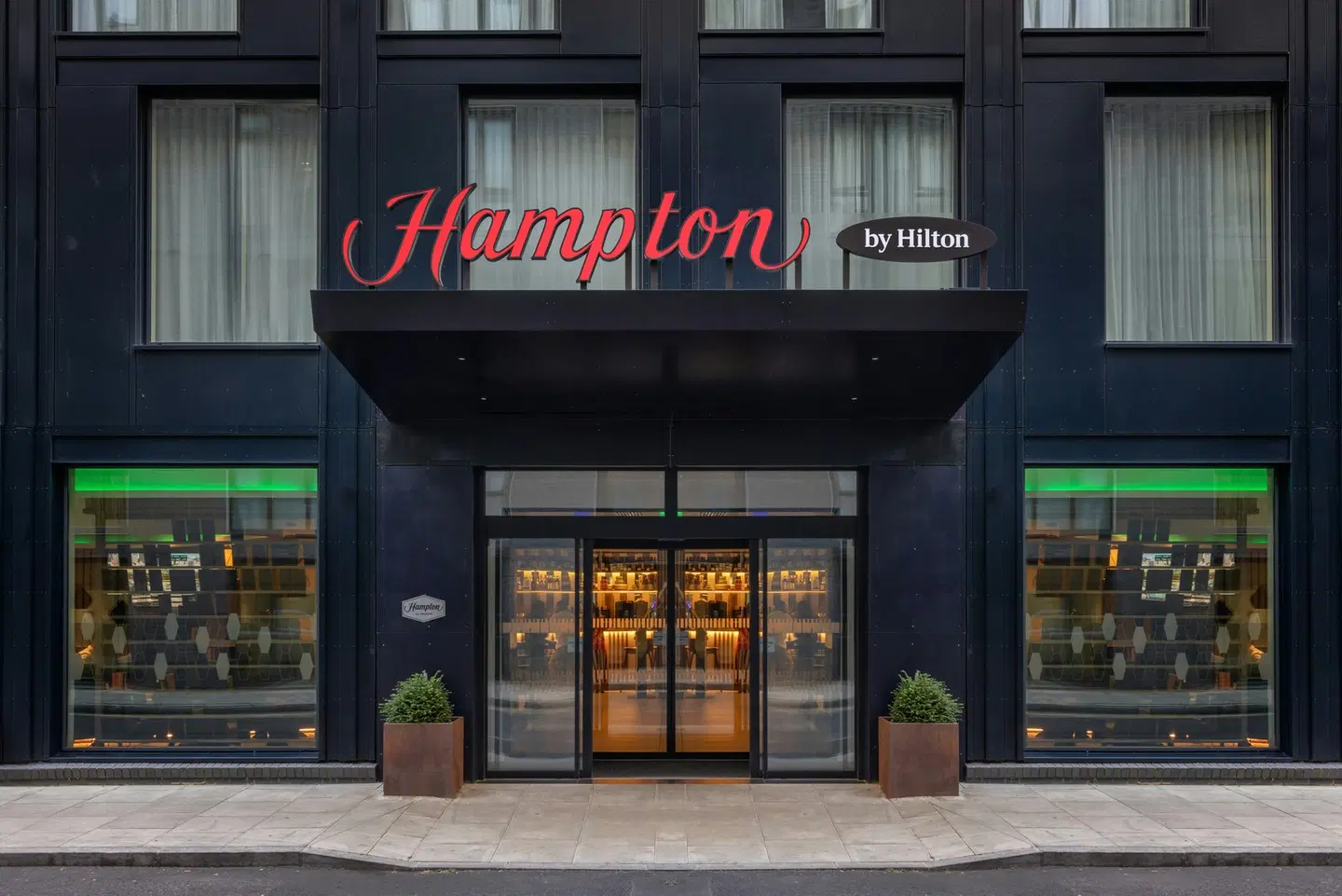 Hampton by Hilton London Old Street EXTERIOR