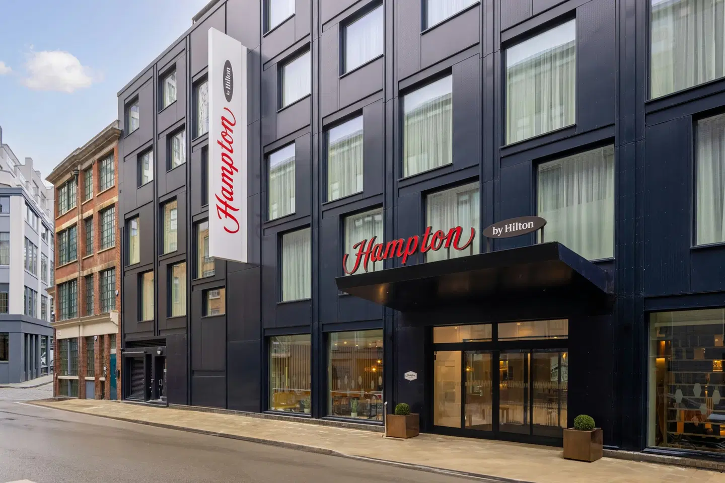 Hampton by Hilton London Old Street EXTERIOR