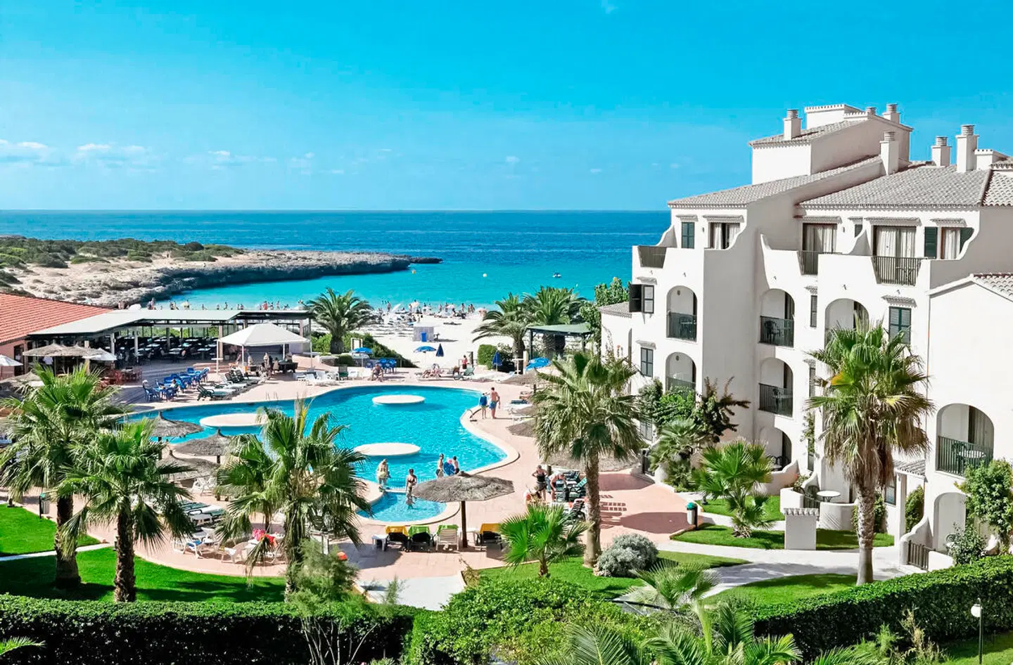 FERGUS Style Carema Beach OUTDOOR_POOL